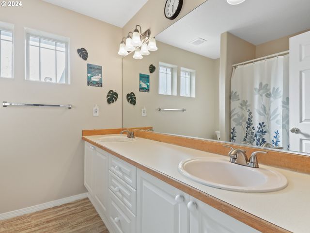 4888 Se ANTELOPE HILLS Dr, Gresham, OR 97080