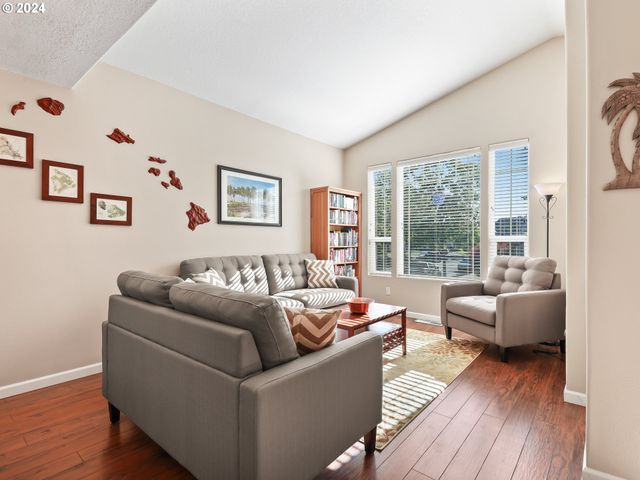 4888 Se ANTELOPE HILLS Dr, Gresham, OR 97080