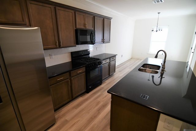 7108 Kenilworth Crossing Ave, Baton Rouge, LA 70820