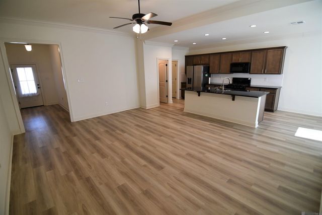 7108 Kenilworth Crossing Ave, Baton Rouge, LA 70820