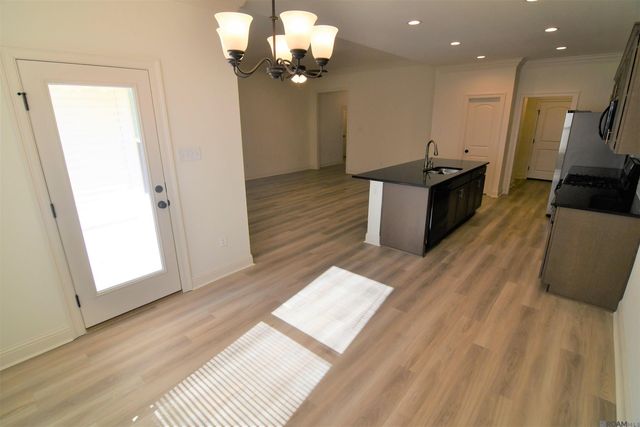 7108 Kenilworth Crossing Ave, Baton Rouge, LA 70820