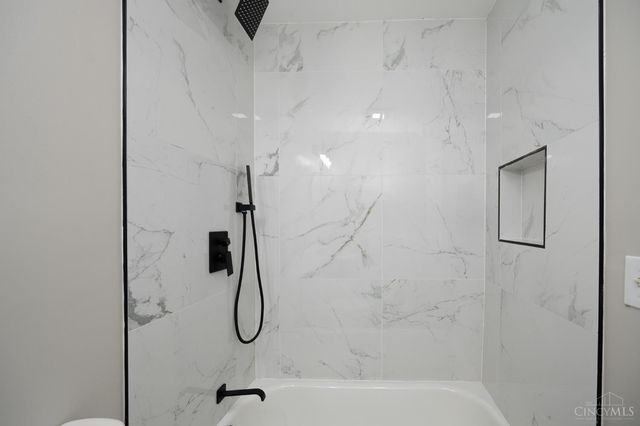 2804 Yankee Road, Middletown, OH 45044