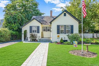 510 Secatogue Avenue, Farmingdale, NY 11735