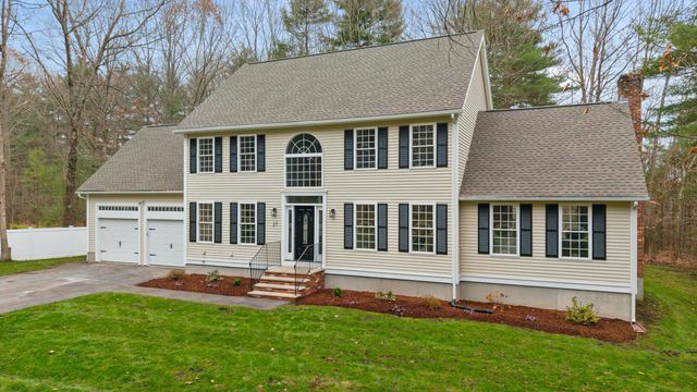 27 Buckingham Drive, Londonderry, NH 03053