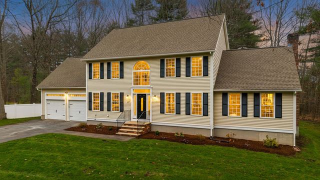 27 Buckingham Drive, Londonderry, NH 03053