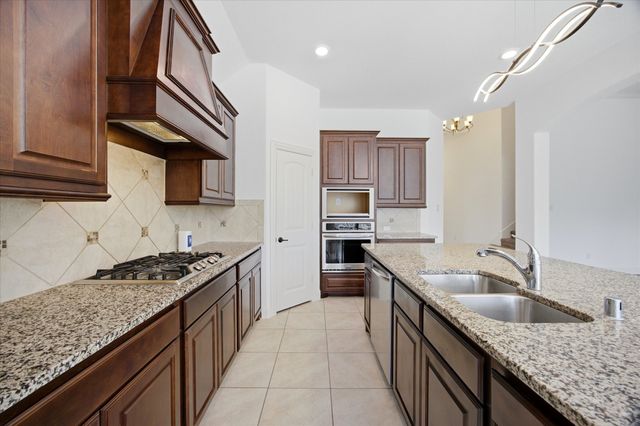 3909 Whitman Drive, Rockwall, TX 75087