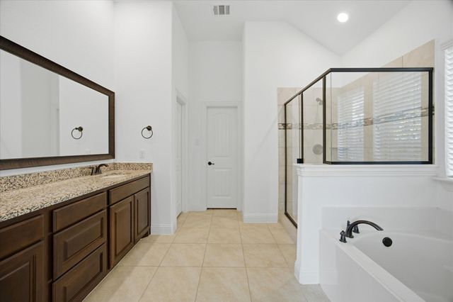 3909 Whitman Drive, Rockwall, TX 75087