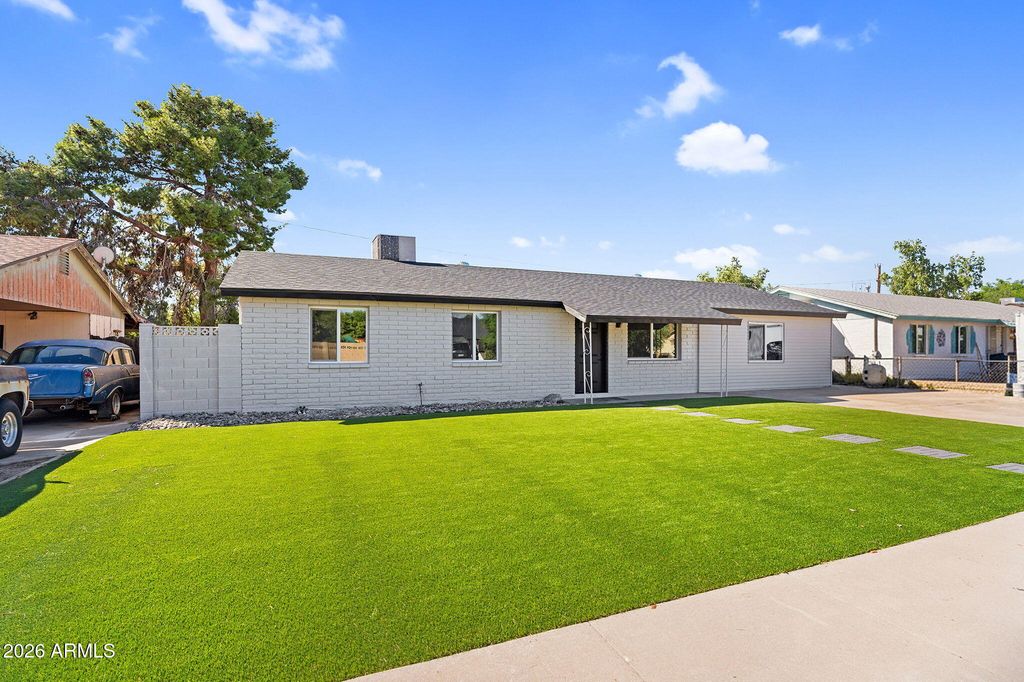 3545 E FRIESS Drive, Phoenix, AZ 85032 — photo 2