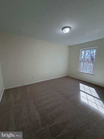 2998 COVINGTON ST, Fairfax, VA 22031