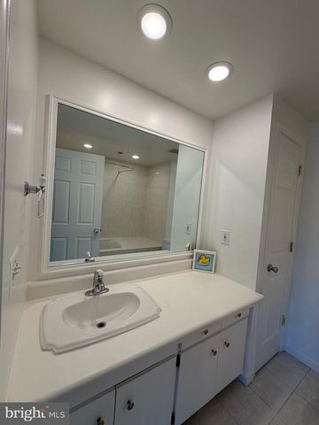 2998 COVINGTON ST, Fairfax, VA 22031