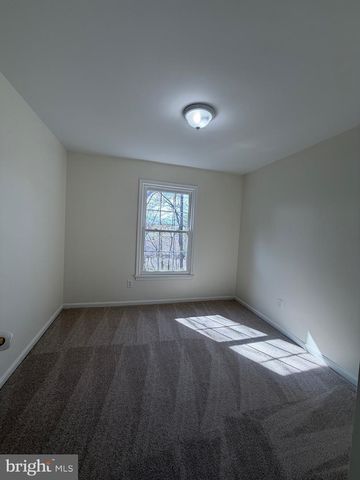 2998 COVINGTON ST, Fairfax, VA 22031