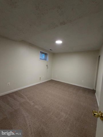 2998 COVINGTON ST, Fairfax, VA 22031