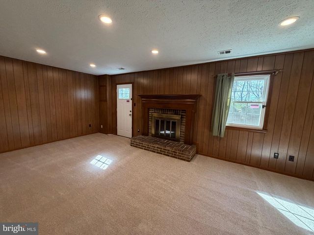 2998 COVINGTON ST, Fairfax, VA 22031