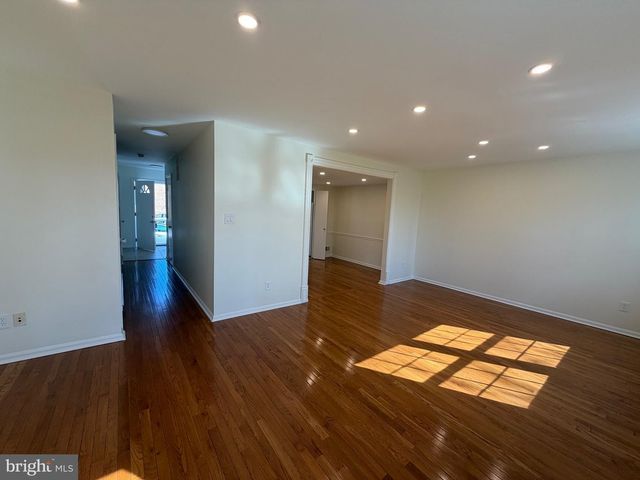 2998 COVINGTON ST, Fairfax, VA 22031