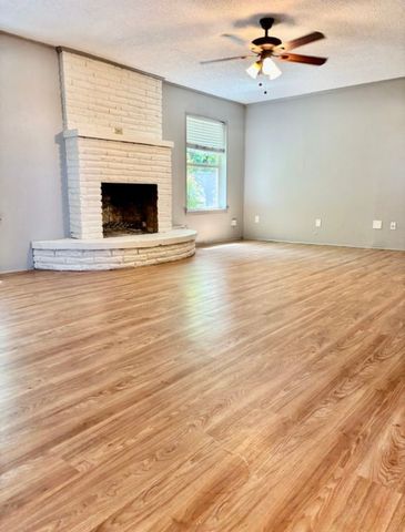 606 Laurence Drive, Heath, TX 75032