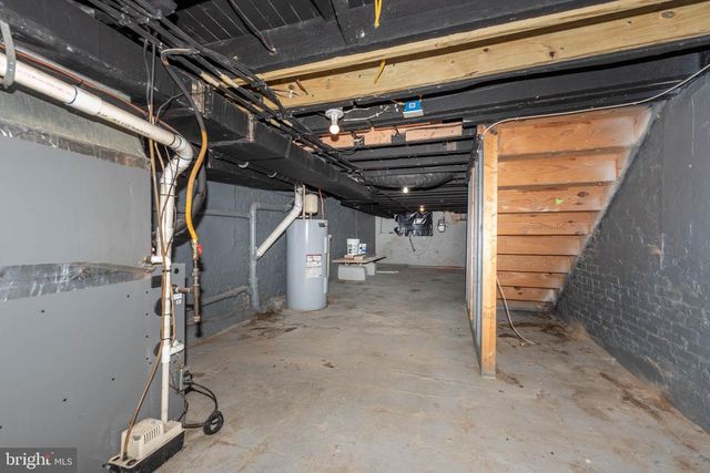 2520 E EAGER ST, Baltimore, MD 21205