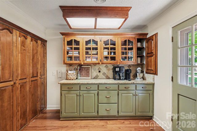 2115 Candlewood Drive NW, Concord, NC 28027