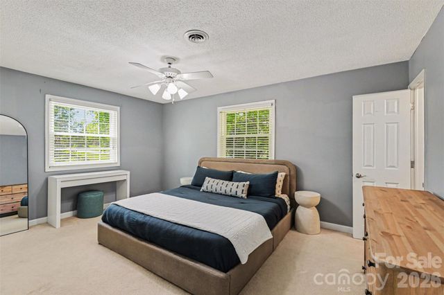 2115 Candlewood Drive NW, Concord, NC 28027