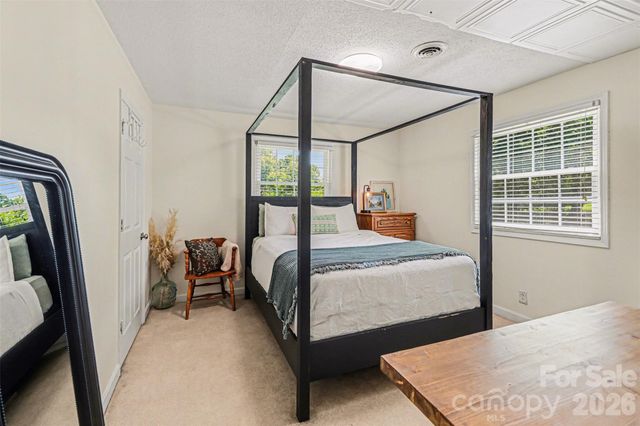 2115 Candlewood Drive NW, Concord, NC 28027