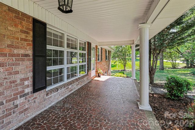 2115 Candlewood Drive NW, Concord, NC 28027