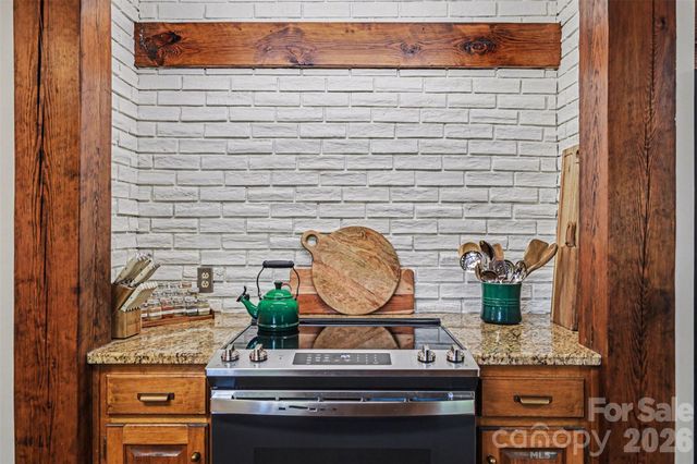 2115 Candlewood Drive NW, Concord, NC 28027