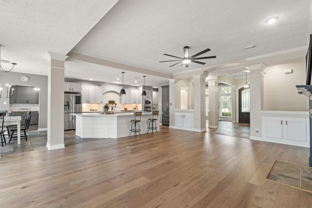 31802 Tall Grass Lane, Fulshear, TX 77441