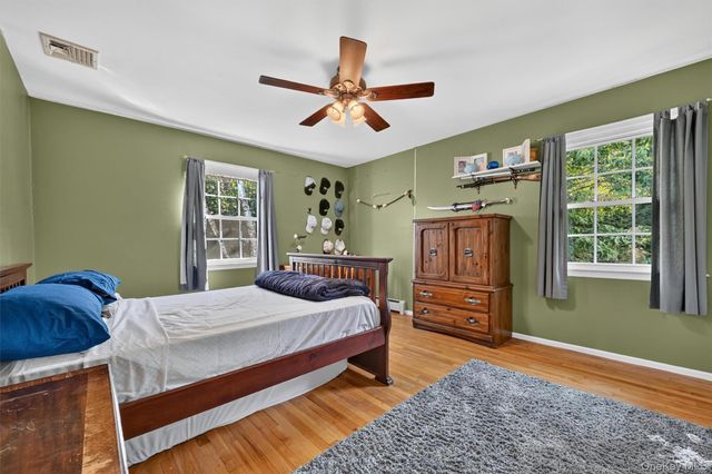 5 Hedges Road, Warwick, NY 10990