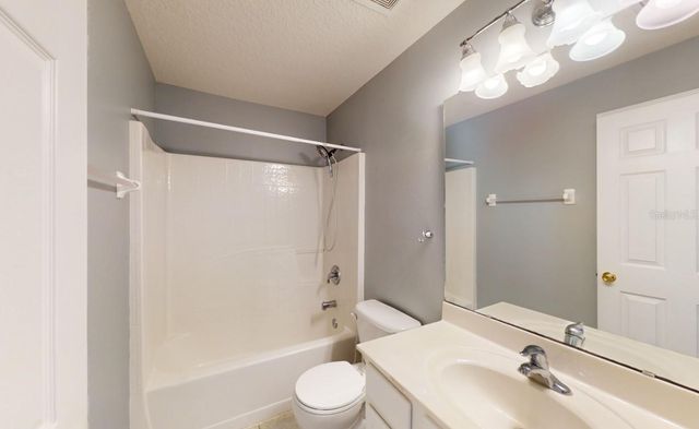 11245 CASTLEMAIN CIRCLE N, Jacksonville, FL 32256