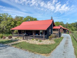 727 Sam Houston School Rd, Maryville, TN 37804