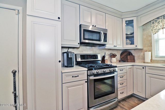 105 Greenwood Lane, Forked River, NJ 08731