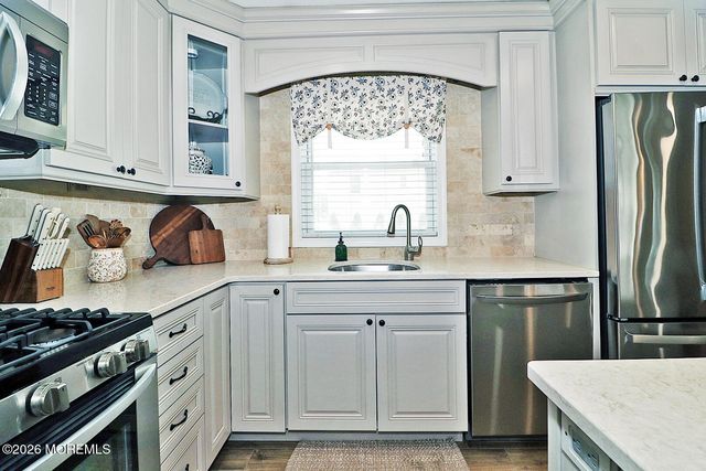 105 Greenwood Lane, Forked River, NJ 08731