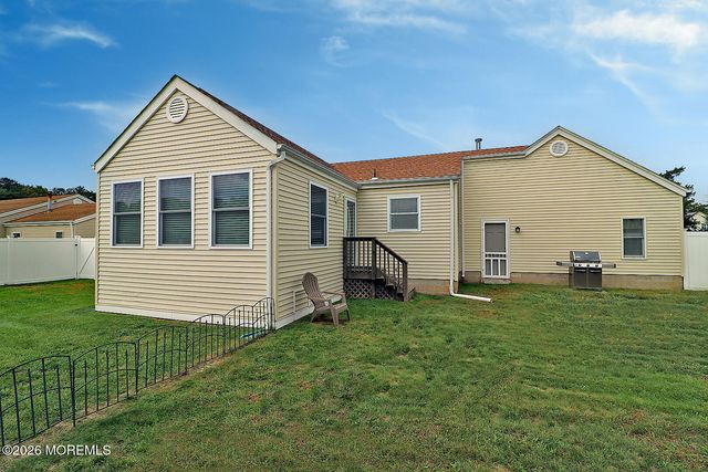 105 Greenwood Lane, Forked River, NJ 08731