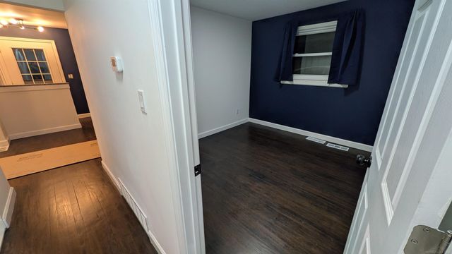 337 W Woodruff Avenue, Hazel Park, MI 48030