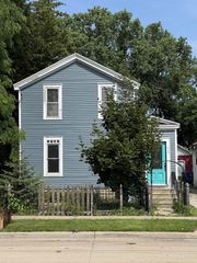 650 BROAD STREET, Oshkosh, WI 54901