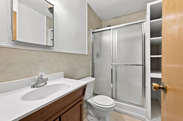 1008 Yeager Street, Honey Grove, TX 75446