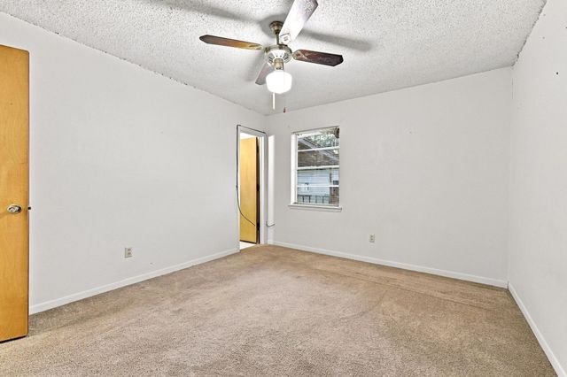 1008 Yeager Street, Honey Grove, TX 75446