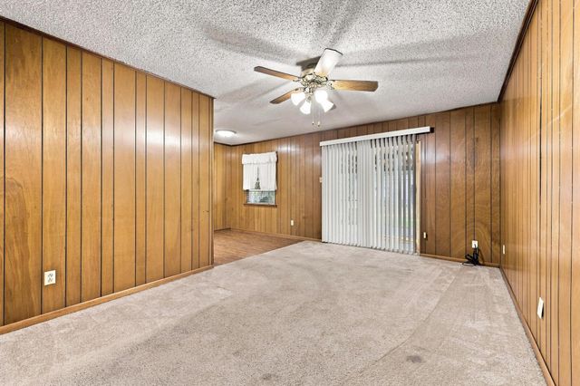 1008 Yeager Street, Honey Grove, TX 75446