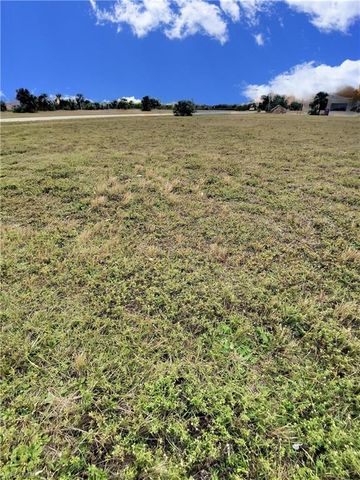 4004 NW 38th TER, Cape Coral, FL 33993