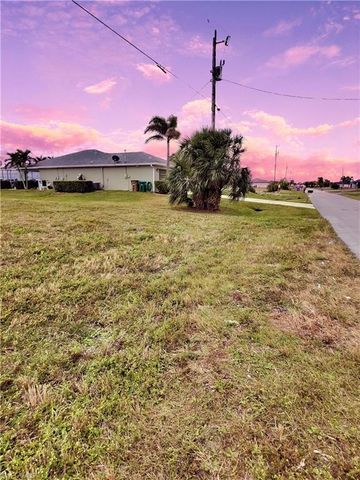 4004 NW 38th TER, Cape Coral, FL 33993