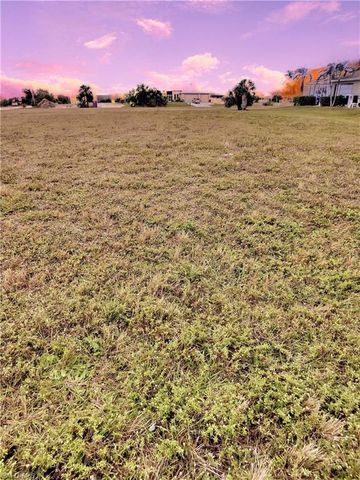 4004 NW 38th TER, Cape Coral, FL 33993