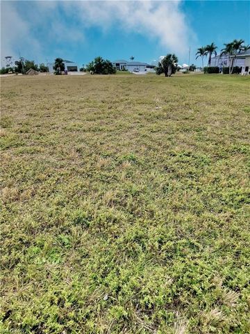 4004 NW 38th TER, Cape Coral, FL 33993