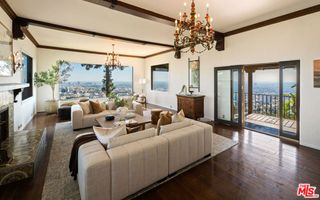 2200 Maravilla Drive, Los Angeles, CA 90068