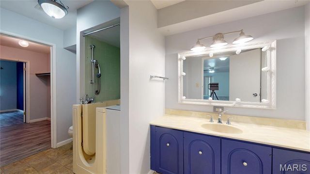 1051 Lafayette Court A, Collinsville, IL 62234