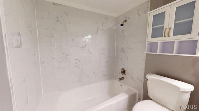 1051 Lafayette Court A, Collinsville, IL 62234