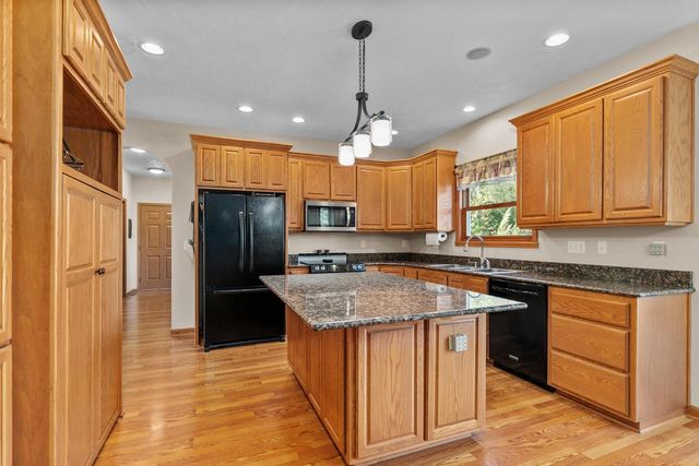 W5071 Cherrywood COURT, Sherwood, WI 54169