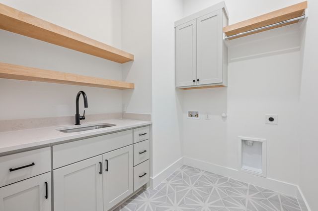603 Brookhurst Drive, Dallas, TX 75218