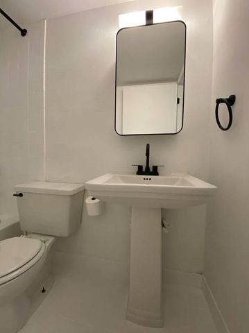 1740 NW N River Drive 319, Miami, FL 33125