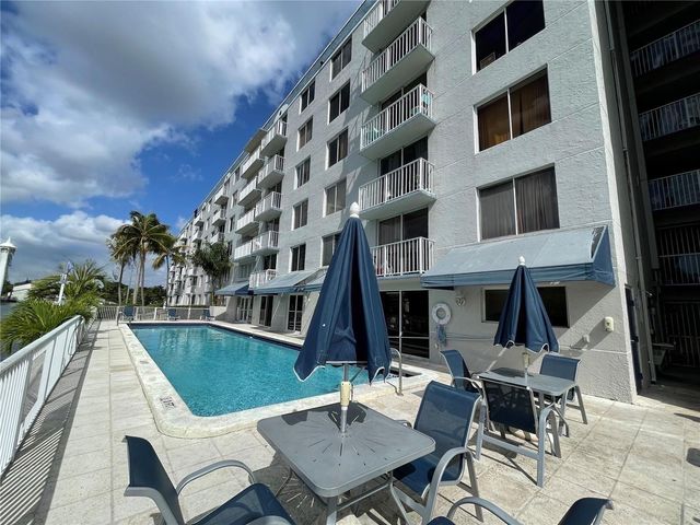 1740 NW N River Drive 319, Miami, FL 33125
