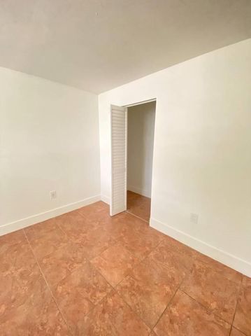 1740 NW N River Drive 319, Miami, FL 33125