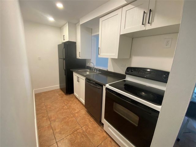 1740 NW N River Drive 319, Miami, FL 33125